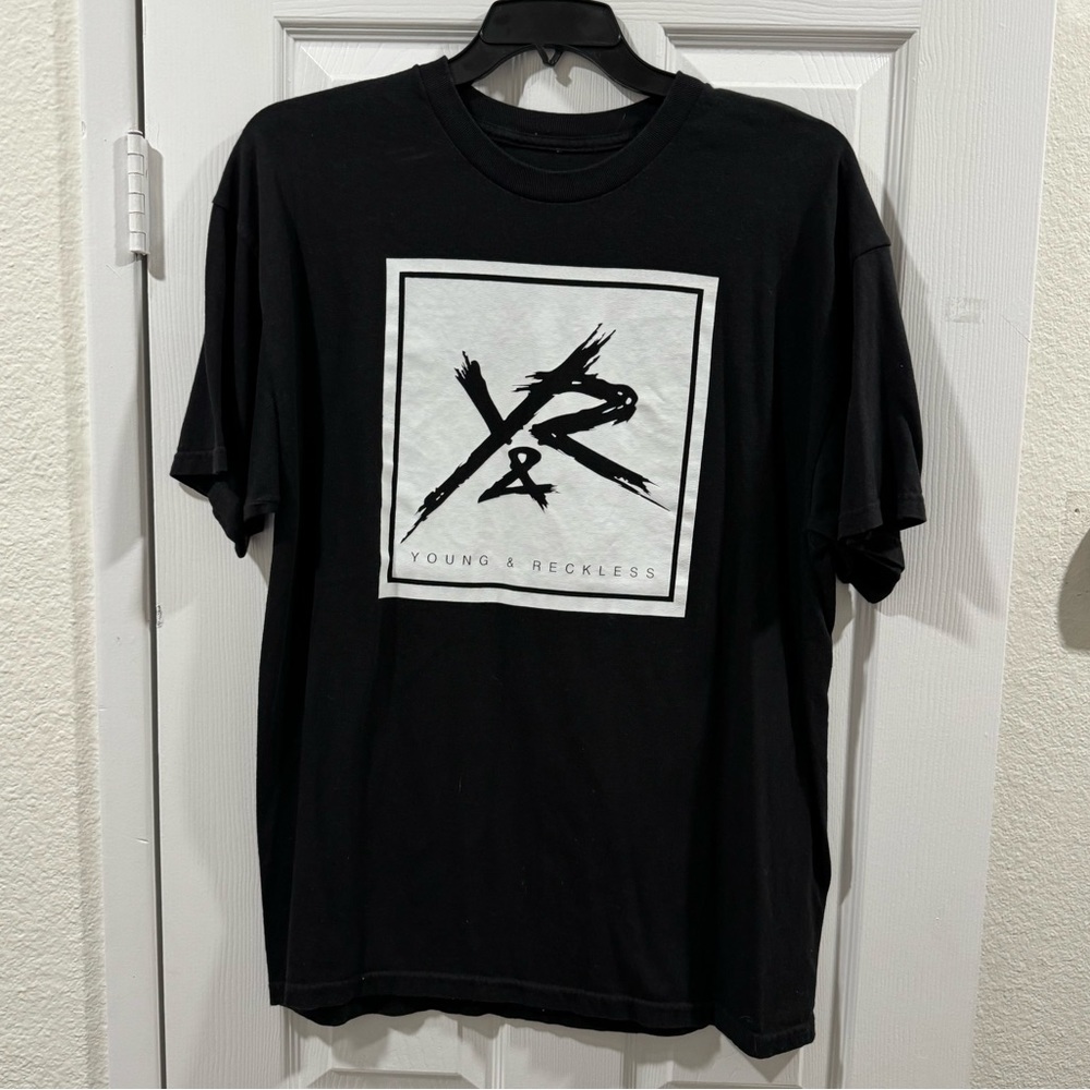 Young & Reckless black t-shirt XL